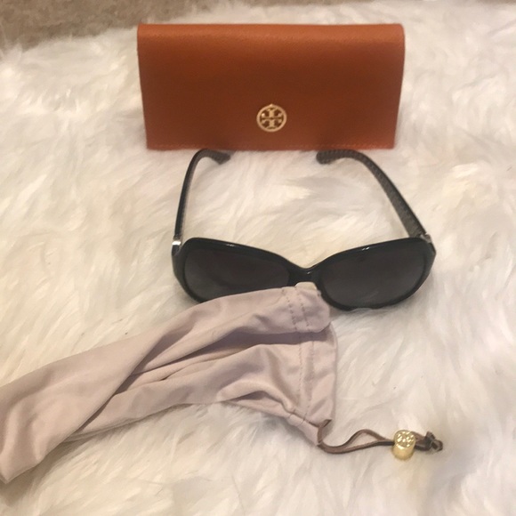 Tory Burch sun glasses - Picture 5 of 5